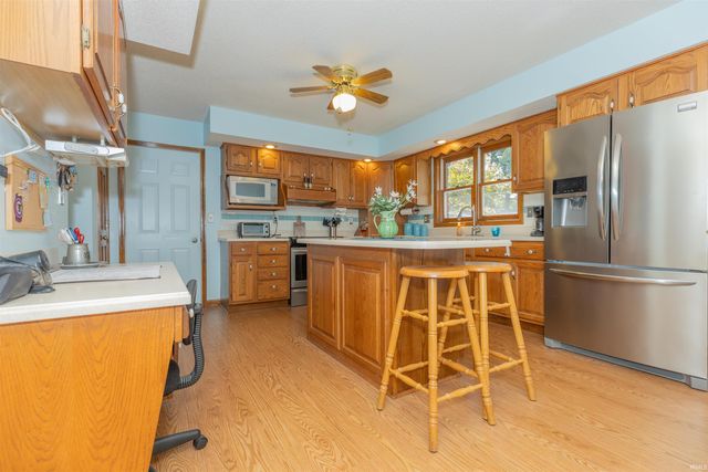 1531 Kings Bridge Road, Evansville, IN 47725