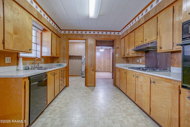 1014 N 8th Street, Eunice, LA 70535