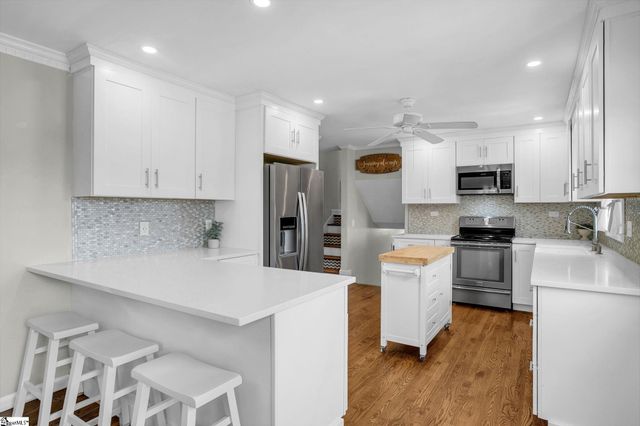 717 Richbourg Road, Greenville, SC 29615