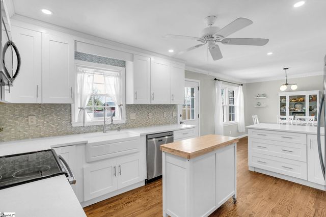 717 Richbourg Road, Greenville, SC 29615