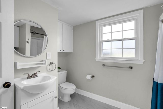 717 Richbourg Road, Greenville, SC 29615