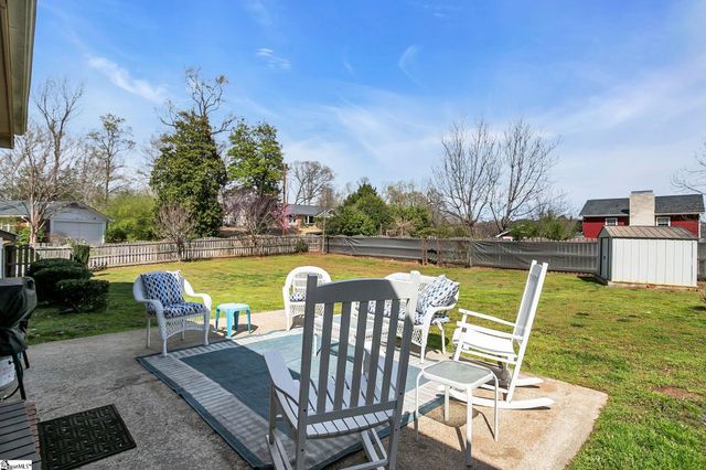 717 Richbourg Road, Greenville, SC 29615