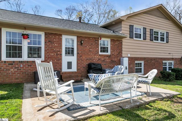 717 Richbourg Road, Greenville, SC 29615