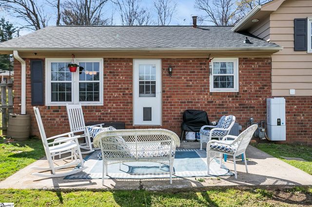 717 Richbourg Road, Greenville, SC 29615