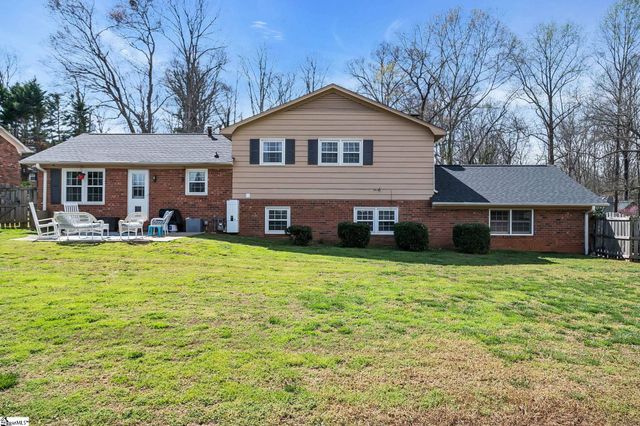 717 Richbourg Road, Greenville, SC 29615