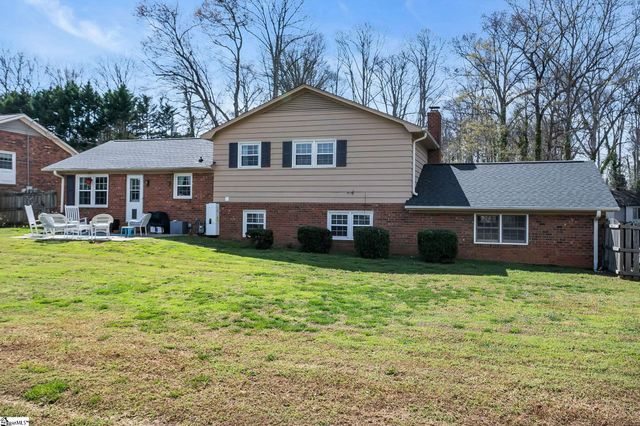 717 Richbourg Road, Greenville, SC 29615