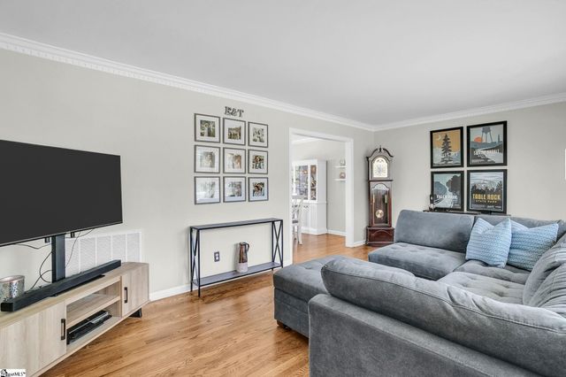 717 Richbourg Road, Greenville, SC 29615