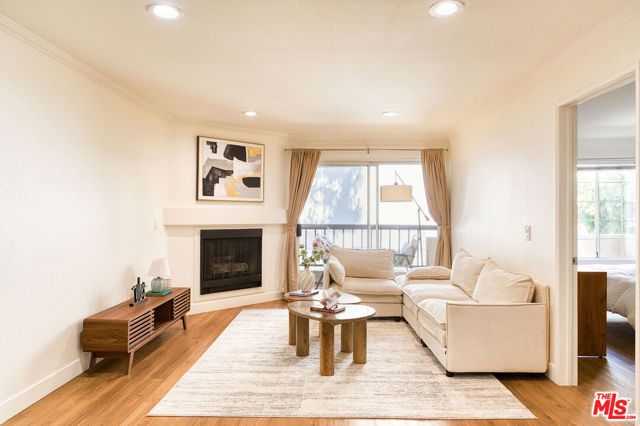 5510 Owensmouth Avenue 218, Woodland Hills (los Angeles), CA 91367