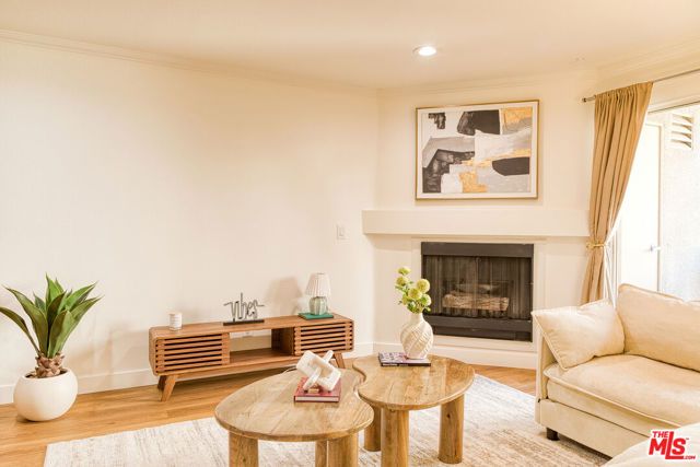 5510 Owensmouth Avenue 218, Woodland Hills (los Angeles), CA 91367