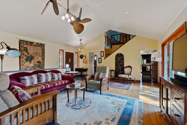 15553 Middletown Park Drive, Redding, CA 96001