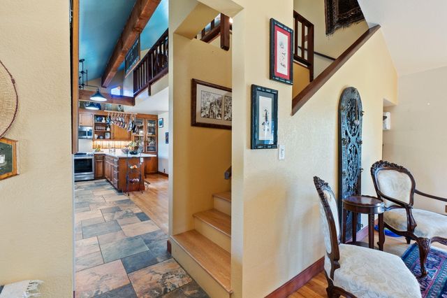 15553 Middletown Park Drive, Redding, CA 96001