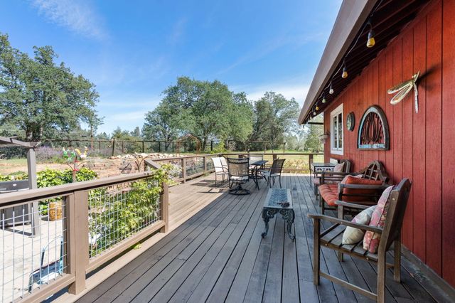 15553 Middletown Park Drive, Redding, CA 96001