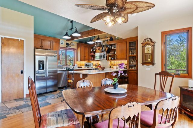 15553 Middletown Park Drive, Redding, CA 96001