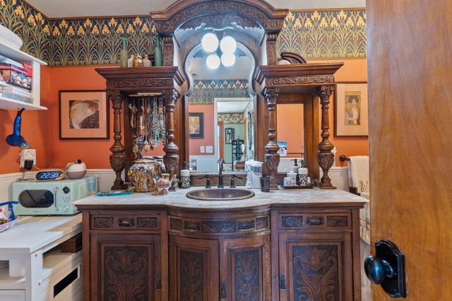 15553 Middletown Park Drive, Redding, CA 96001