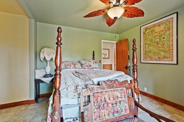 15553 Middletown Park Drive, Redding, CA 96001