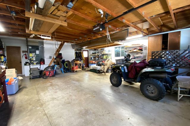 15553 Middletown Park Drive, Redding, CA 96001