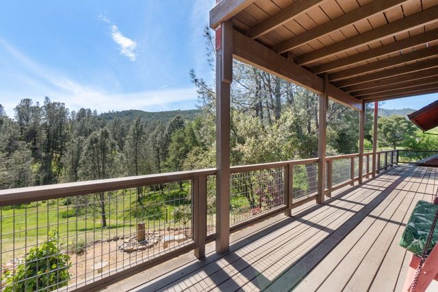 15553 Middletown Park Drive, Redding, CA 96001