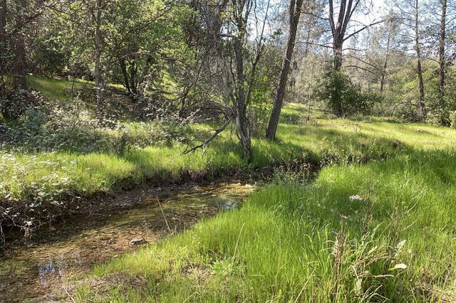 15553 Middletown Park Drive, Redding, CA 96001