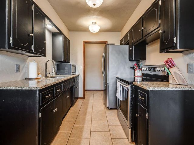 1509 W London Street, El Reno, OK 73036