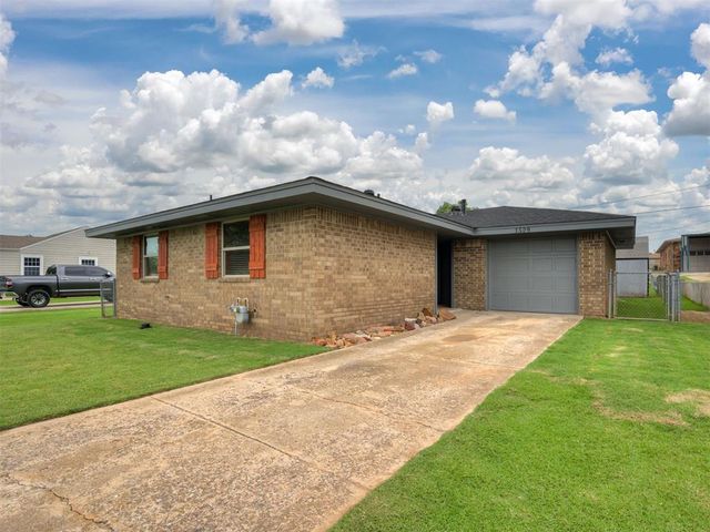 1509 W London Street, El Reno, OK 73036