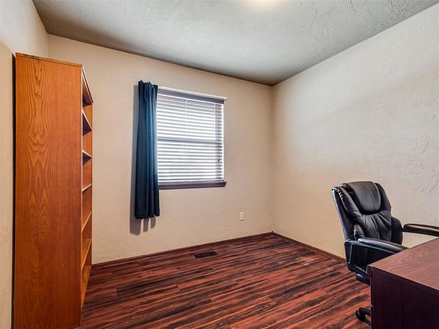 1509 W London Street, El Reno, OK 73036