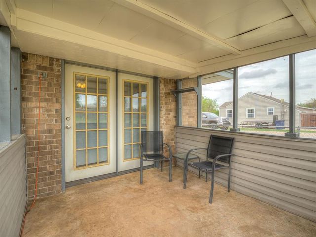 1509 W London Street, El Reno, OK 73036
