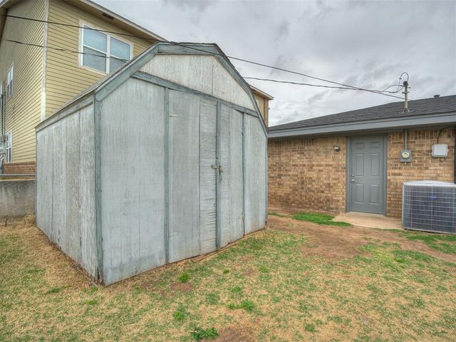 1509 W London Street, El Reno, OK 73036