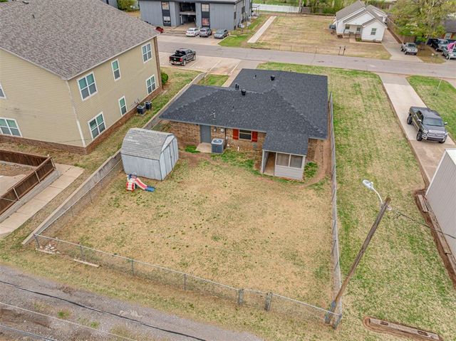 1509 W London Street, El Reno, OK 73036