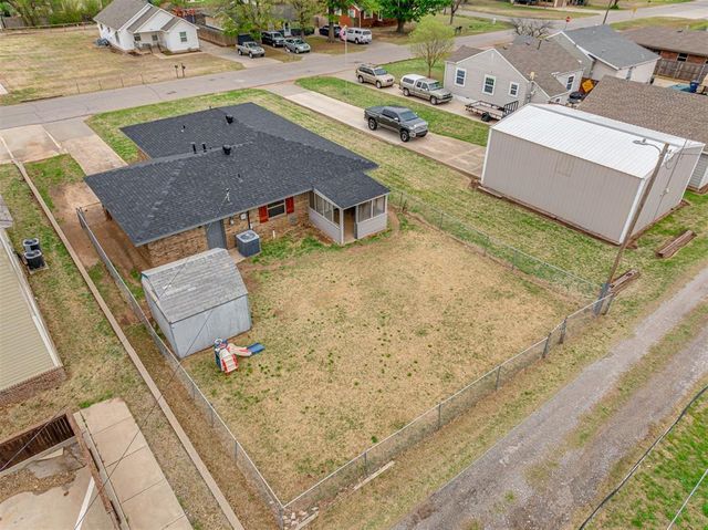 1509 W London Street, El Reno, OK 73036