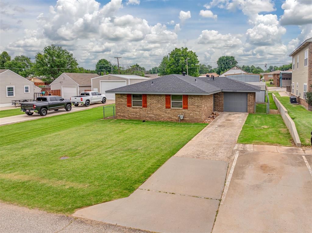 1509 W London Street, El Reno, OK 73036