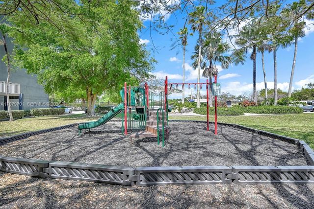 11040 SW 196th St 203, Cutler Bay, FL 33157