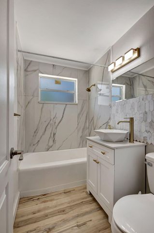 140 W 31st Court, Riviera Beach, FL 33404