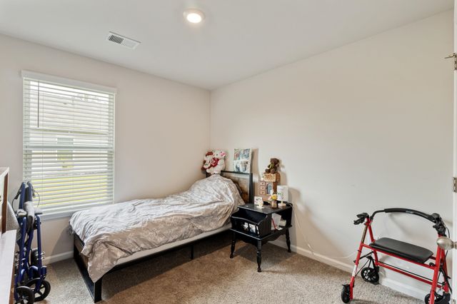 276 Country Grove Way, Galivants Ferry, SC 29544