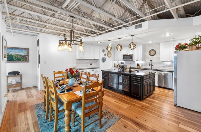 901 N Upper Broadway St 501, Corpus Christi, TX 78401