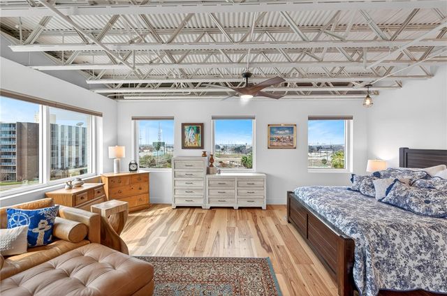 901 N Upper Broadway St 501, Corpus Christi, TX 78401