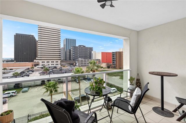 901 N Upper Broadway St 501, Corpus Christi, TX 78401