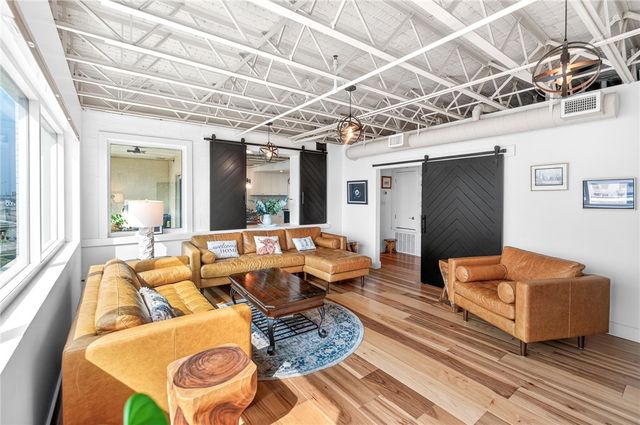 901 N Upper Broadway St 501, Corpus Christi, TX 78401