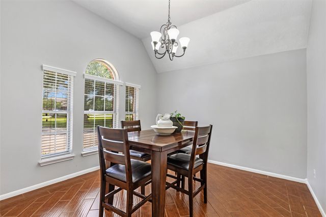 5810 Dixie Lane, Baytown, TX 77523