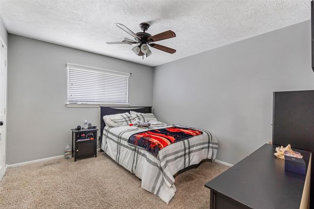 5810 Dixie Lane, Baytown, TX 77523