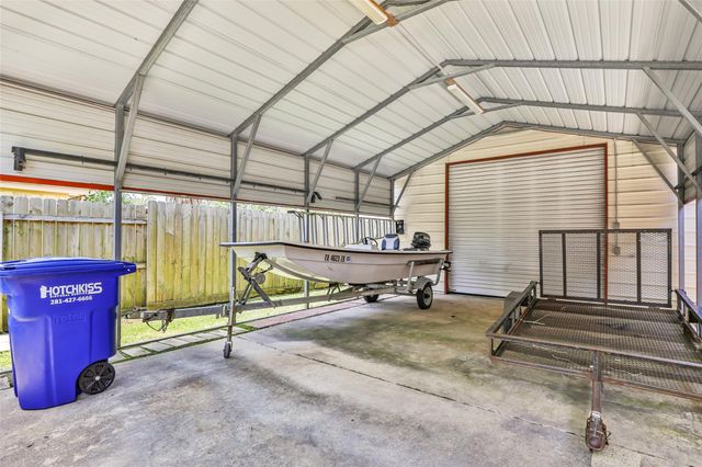 5810 Dixie Lane, Baytown, TX 77523