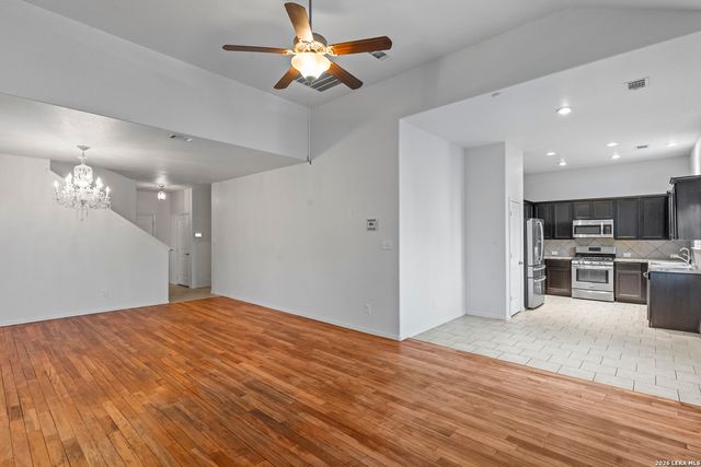 6534 Candlecrest, San Antonio, TX 78244