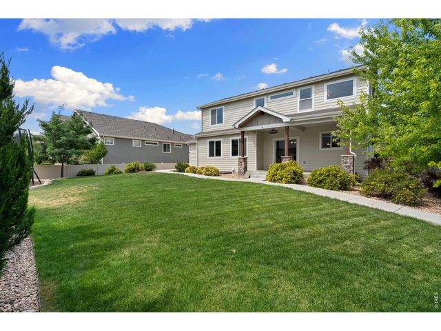 1050 Coral Burst Dr, Loveland, CO 80538