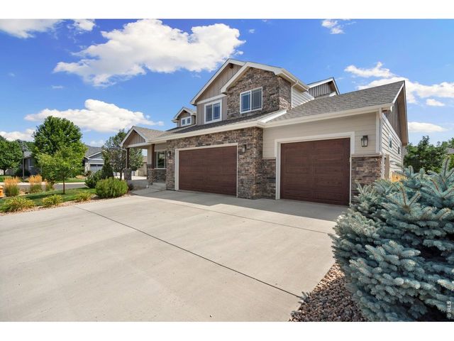 1050 Coral Burst Dr, Loveland, CO 80538