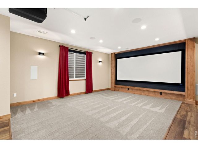 1050 Coral Burst Dr, Loveland, CO 80538