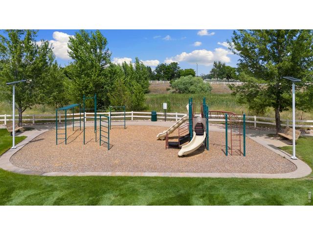 1050 Coral Burst Dr, Loveland, CO 80538