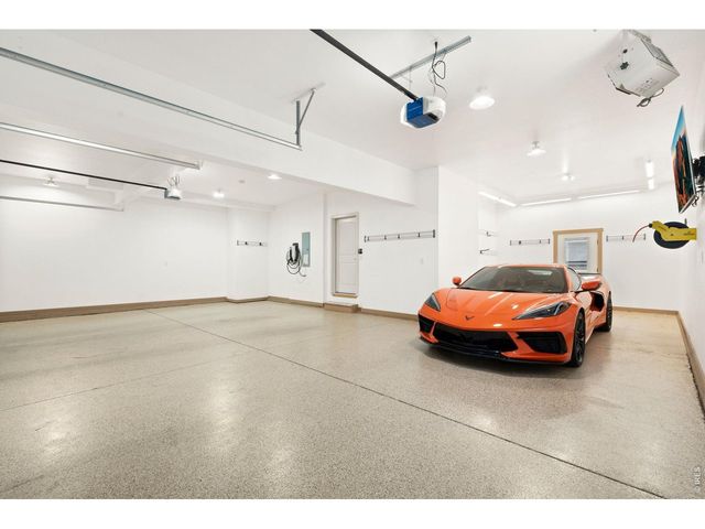 1050 Coral Burst Dr, Loveland, CO 80538