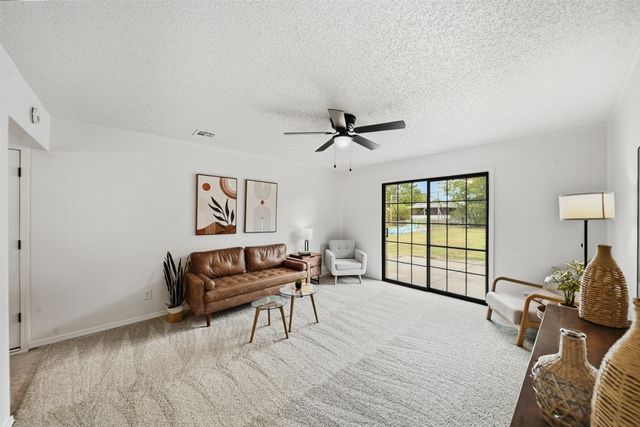 2215 S 131st East Avenue, Tulsa, OK 74134