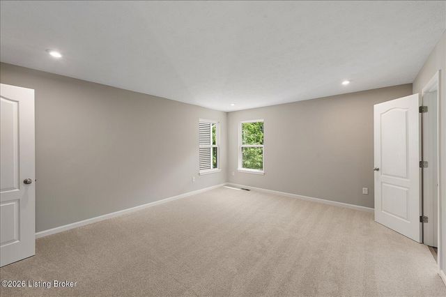17826 Bridle Run Dr, Louisville, KY 40245