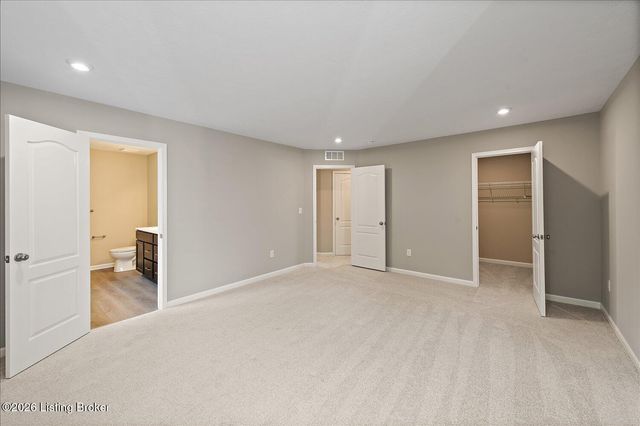 17826 Bridle Run Dr, Louisville, KY 40245