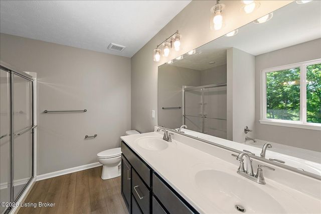 17826 Bridle Run Dr, Louisville, KY 40245